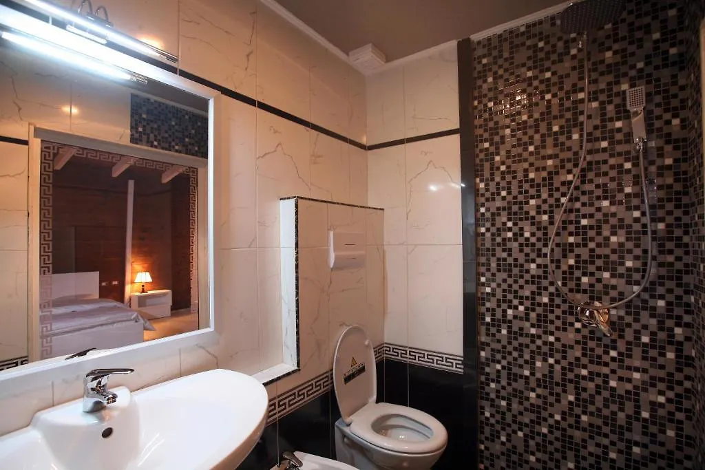 Hotel Kastria 티라나
